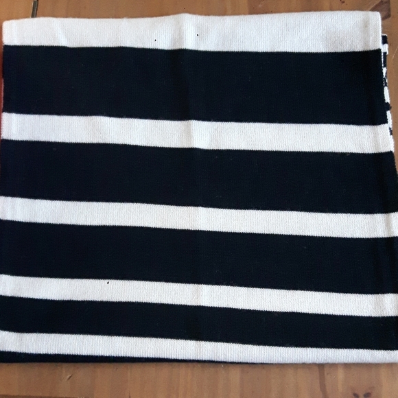 Kate Spade Infinity Scarf - Picture 5 of 8